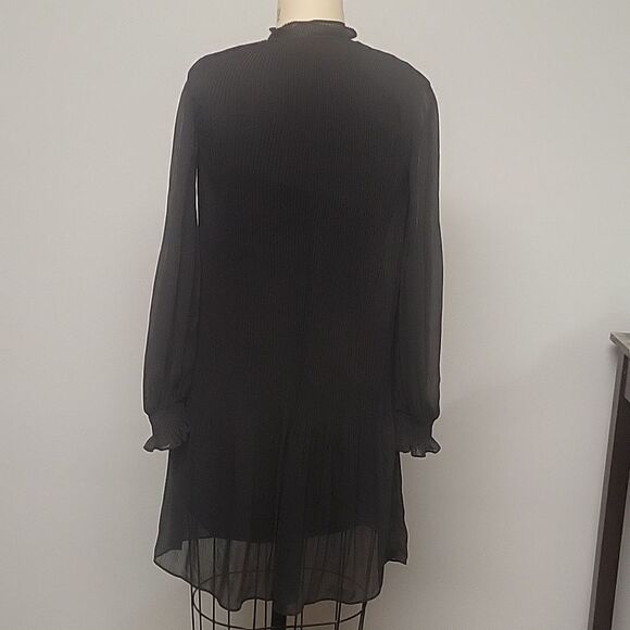 DKNY dress, size 2. - Picture 3 of 7